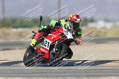 media/Oct-13-2025-Moto Forza (Mon) [[a66d839500]]/3-B Group/Session 3 (Turn 16)/